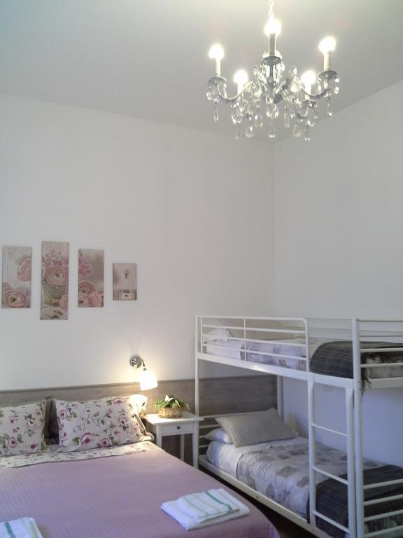 La Casa Delle Betulle Bed & Breakfast Cardano Al Campo Ruang foto