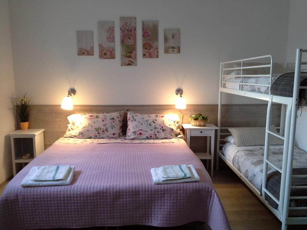 La Casa Delle Betulle Bed & Breakfast Cardano Al Campo Ruang foto